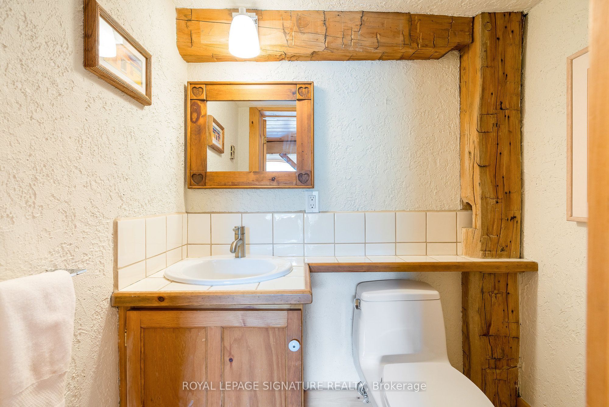 22 Newton Way Property Photo 7
