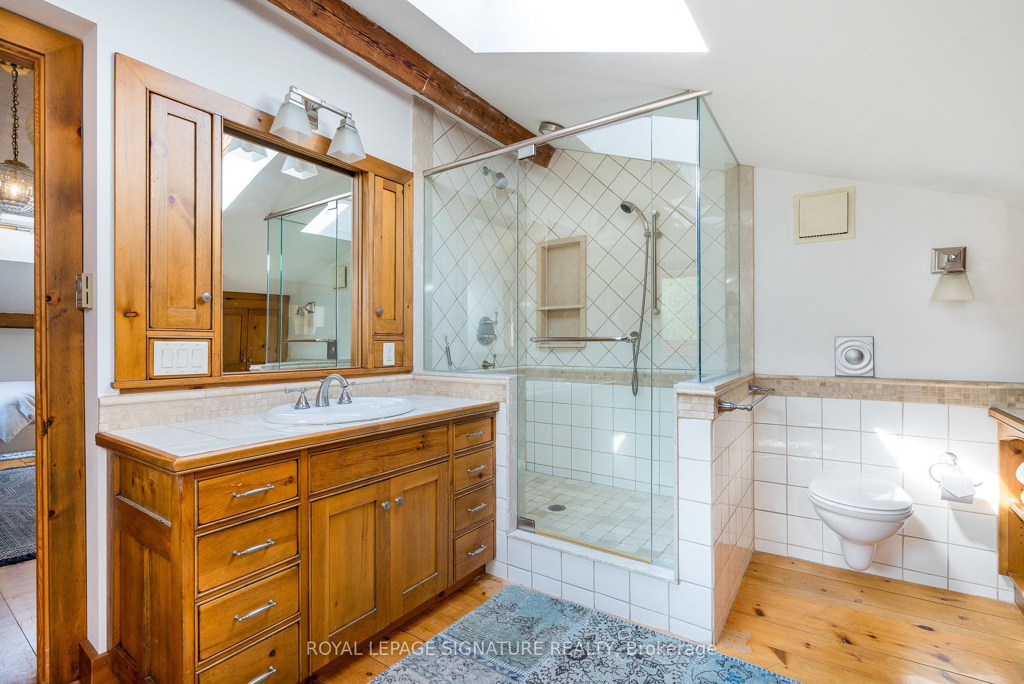 22 Newton Way Property Photo 34