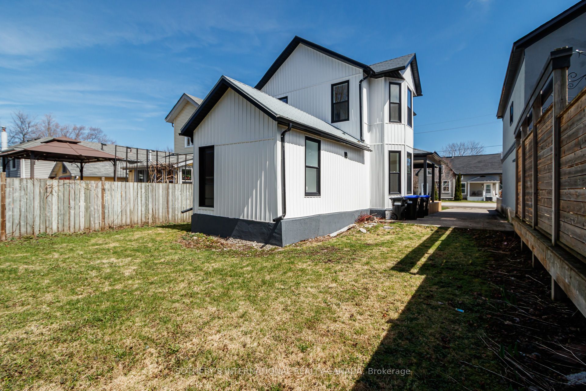 64 Birch Street Property Photo 40