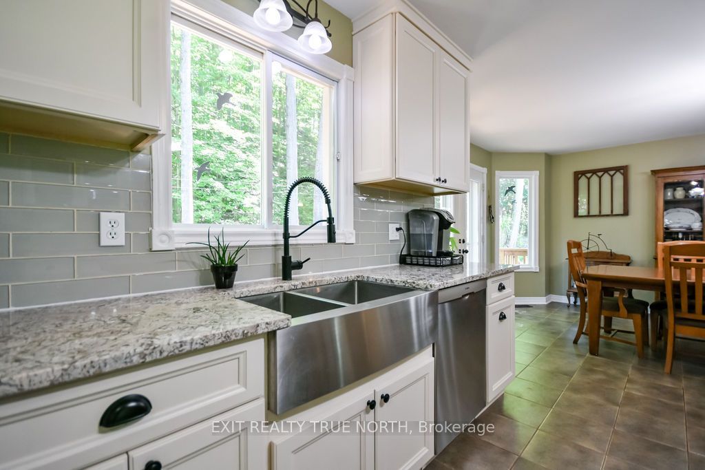 3889 Baseline Road Property Photo 12
