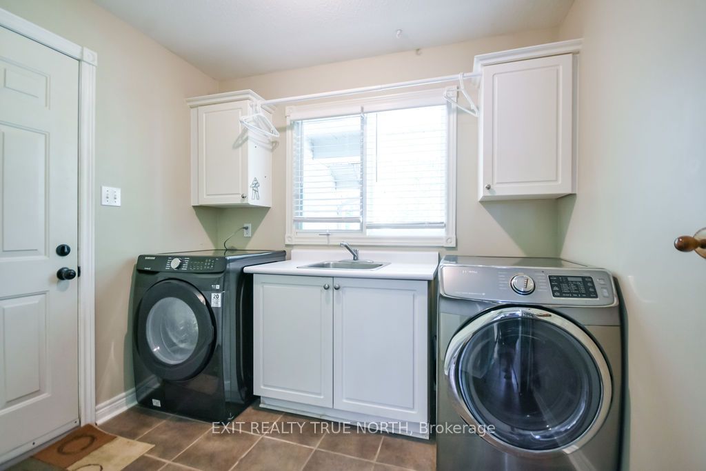 3889 Baseline Road Property Photo 15