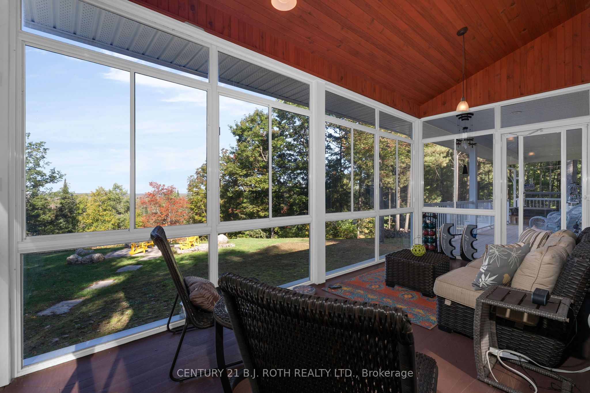 2710 Portage Trail Property Photo 18