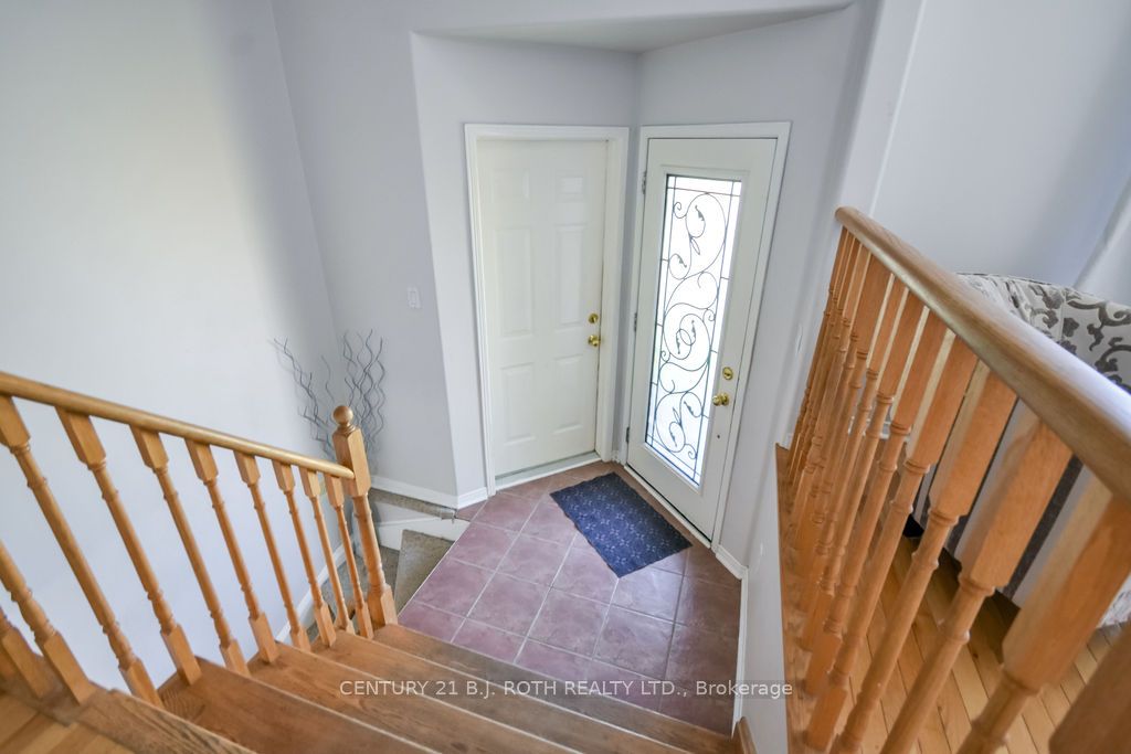 53 Forest Dale Drive Property Photo 3