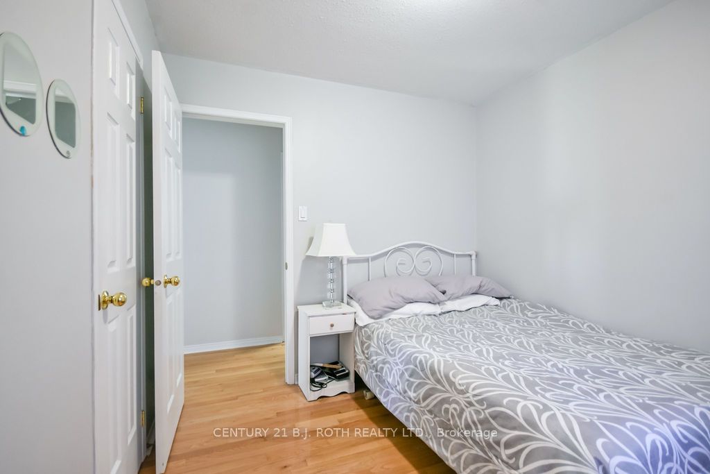 53 Forest Dale Drive Property Photo 16