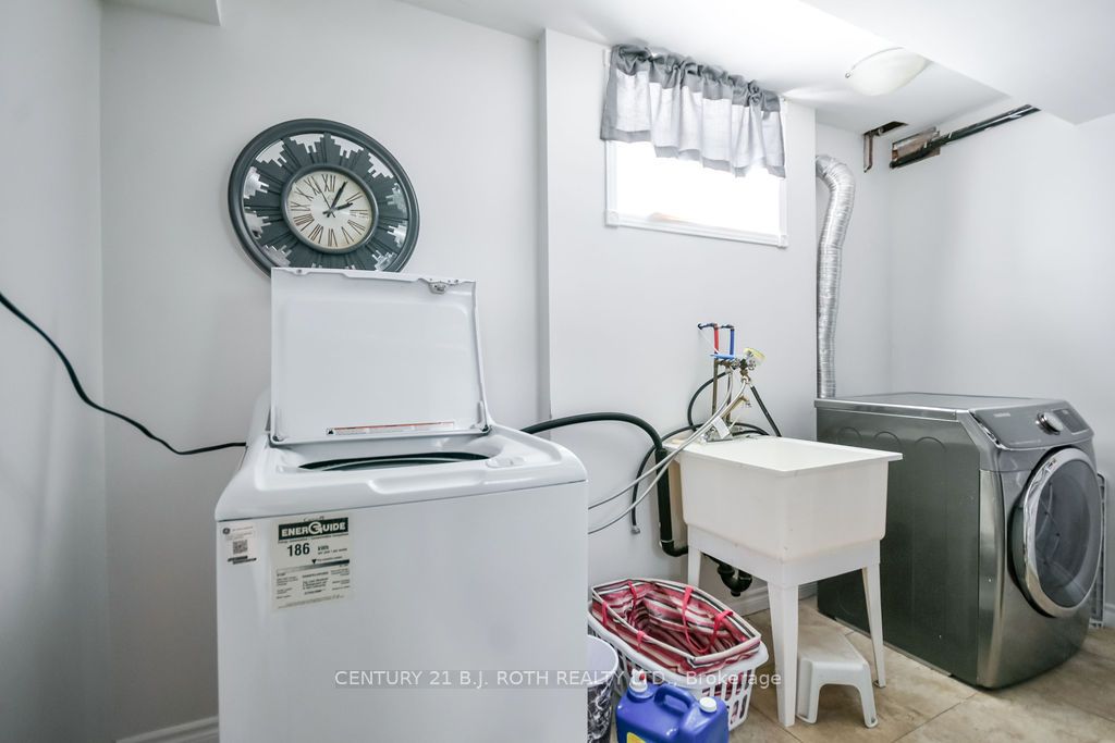 53 Forest Dale Drive Property Photo 25