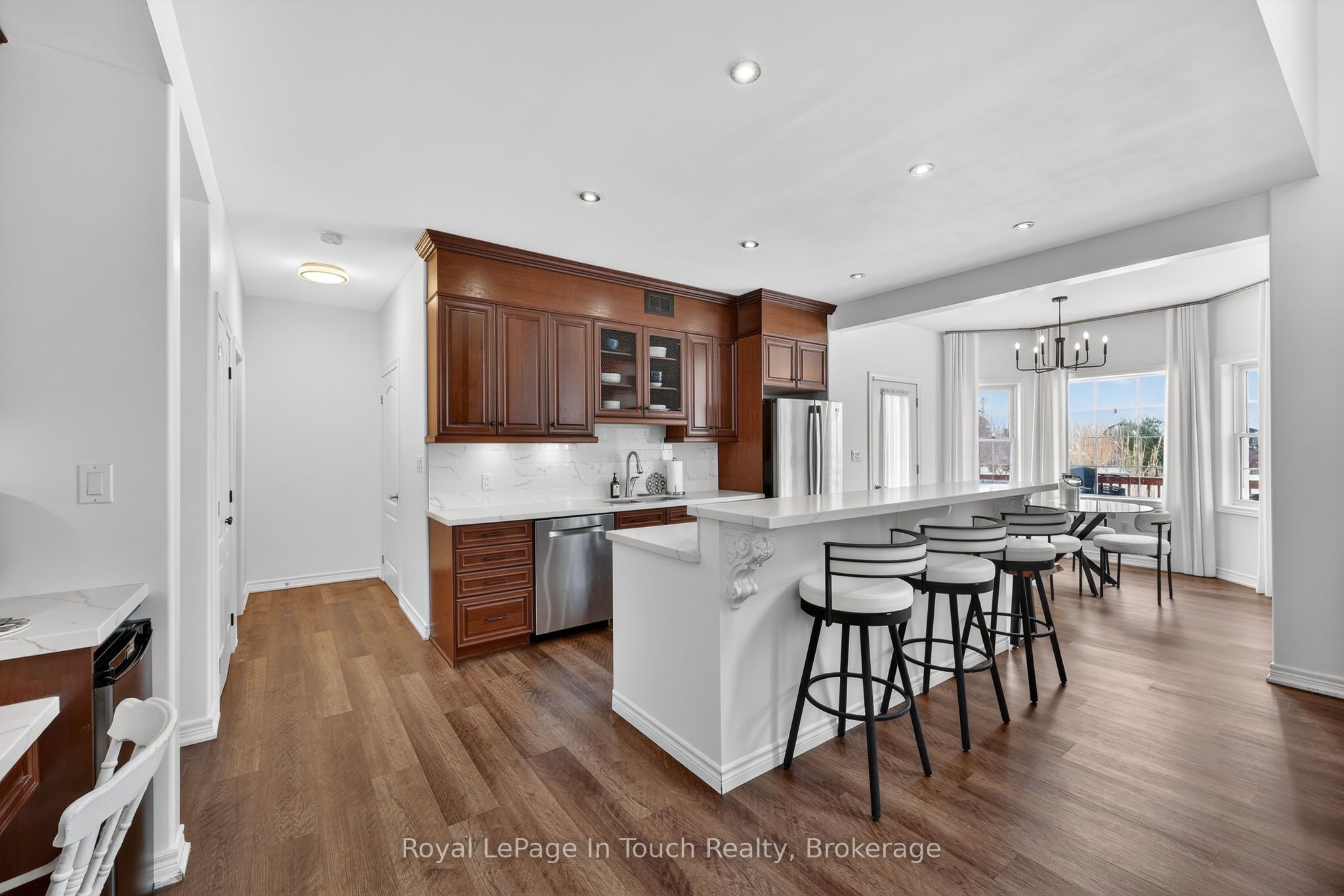3225 10 Line N Property Photo 7