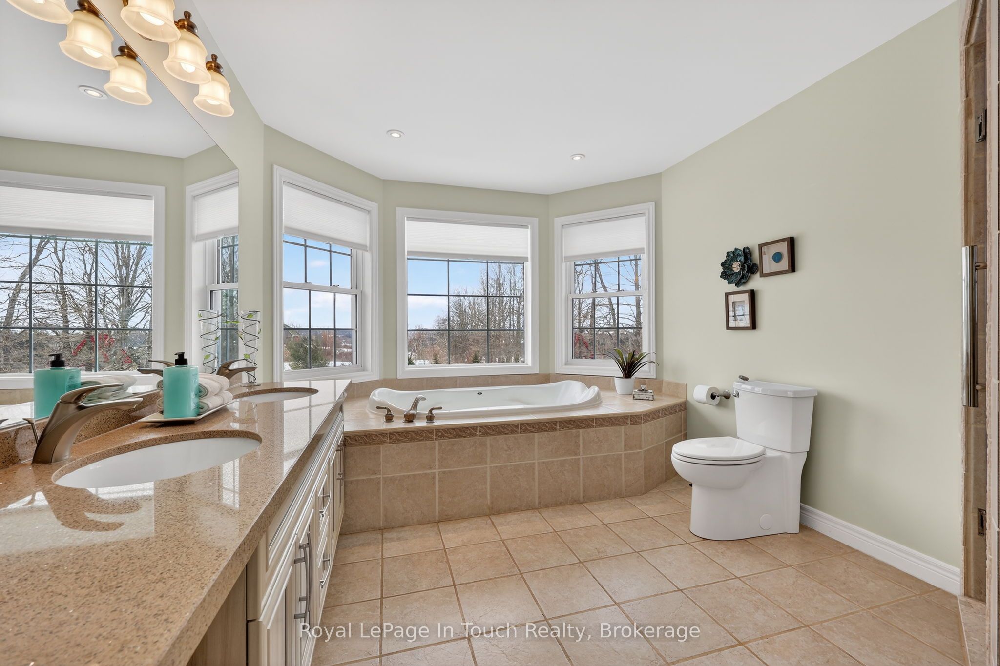 3225 10 Line N Property Photo 19