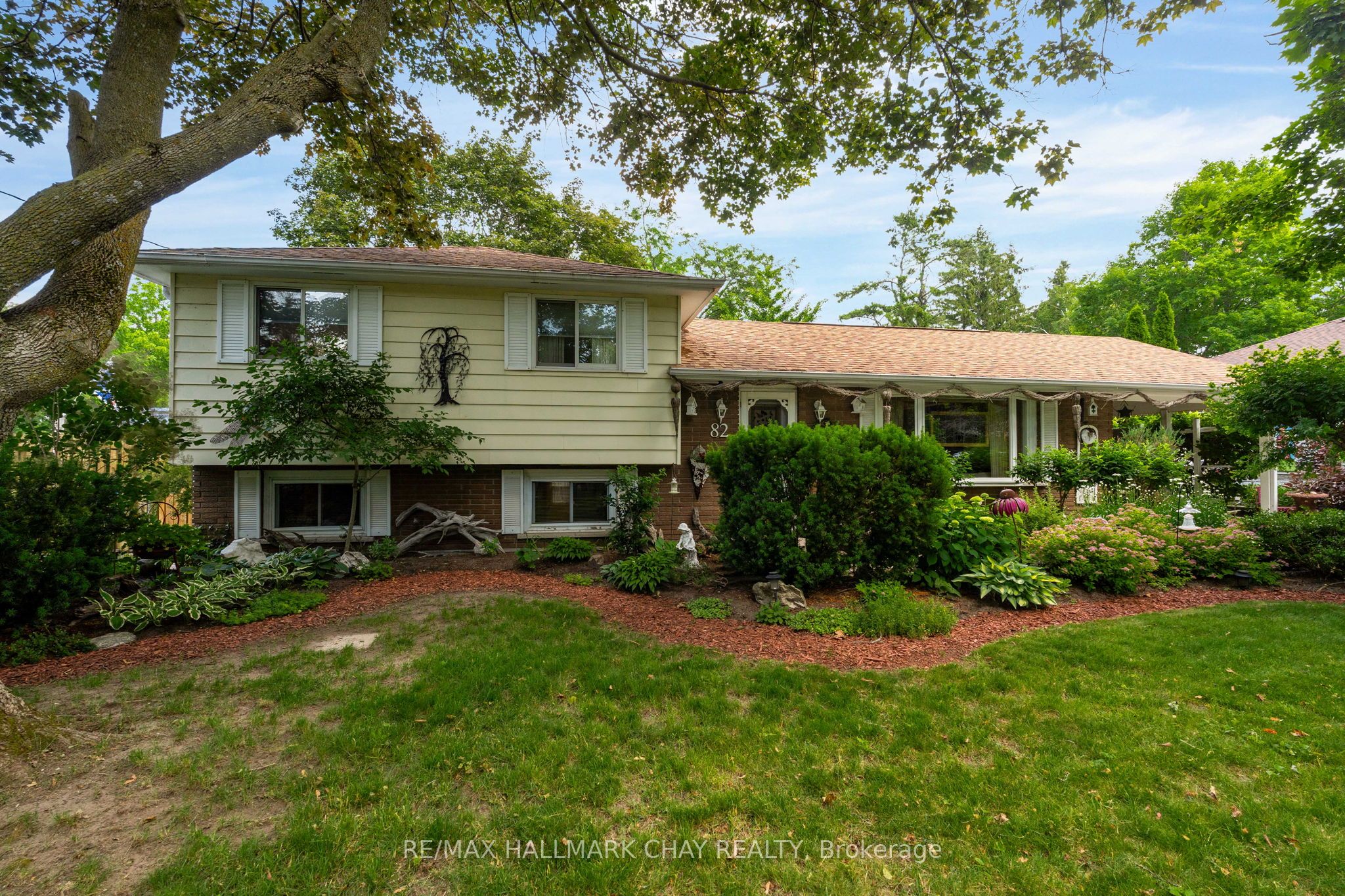 82 Fourth Street Property Photo 2