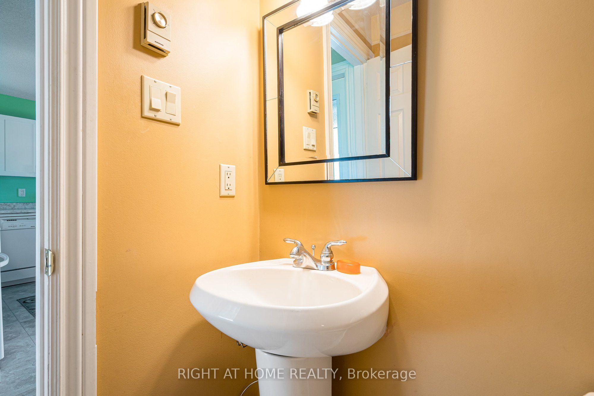 569 Oxbow Crescent Property Photo 15