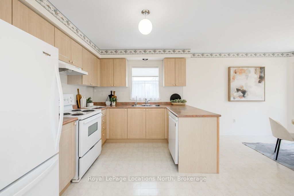 31 Brouwer Crescent Property Photo 9