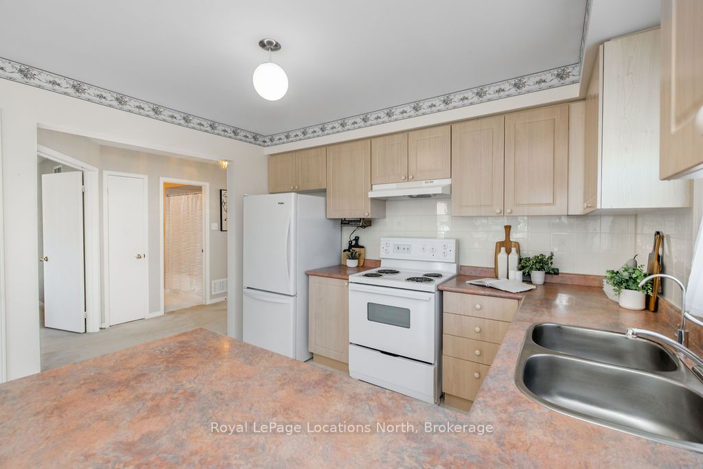 31 Brouwer Crescent Property Photo 12