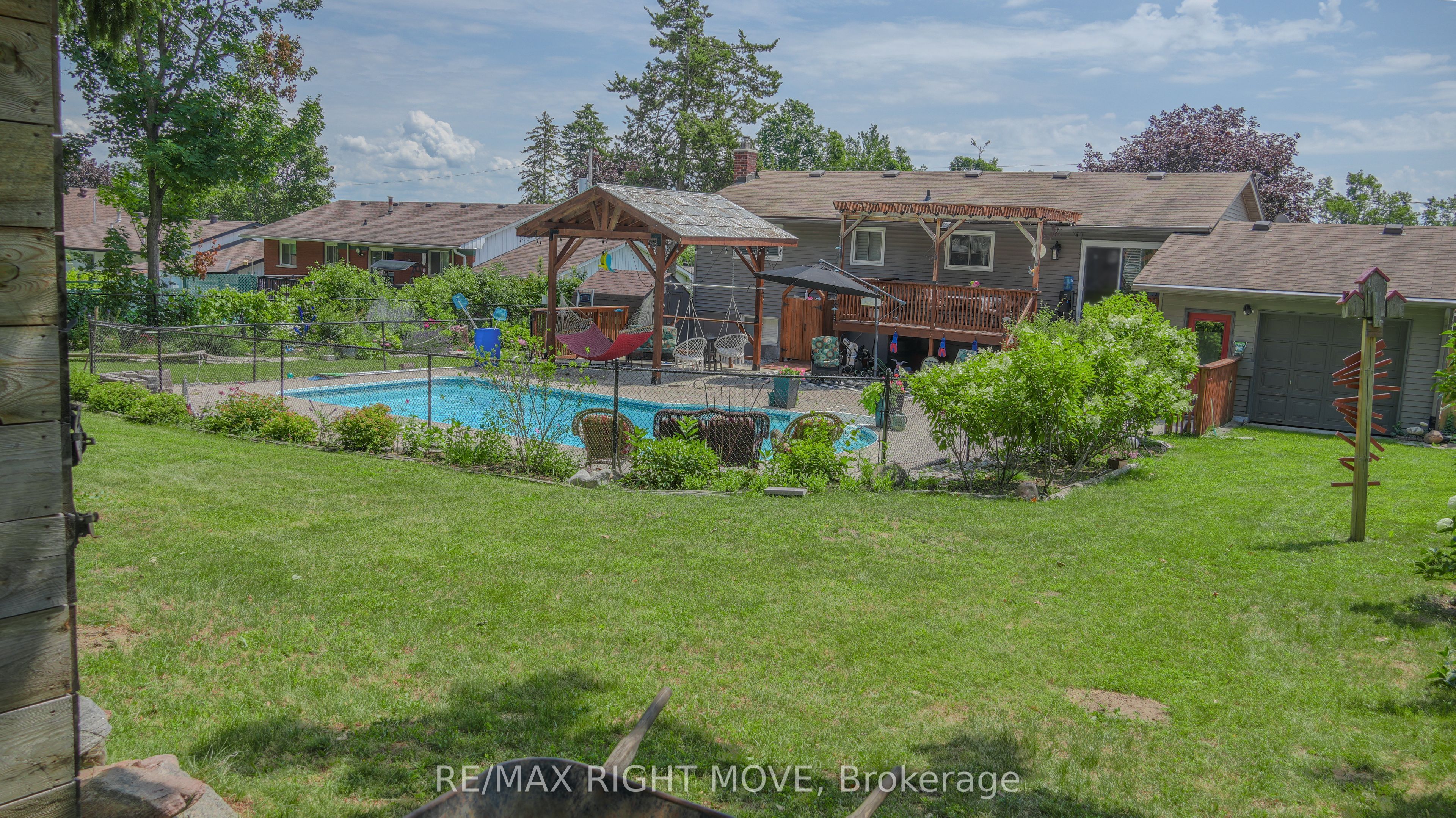 424 Homewood Avenue Property Photo 9