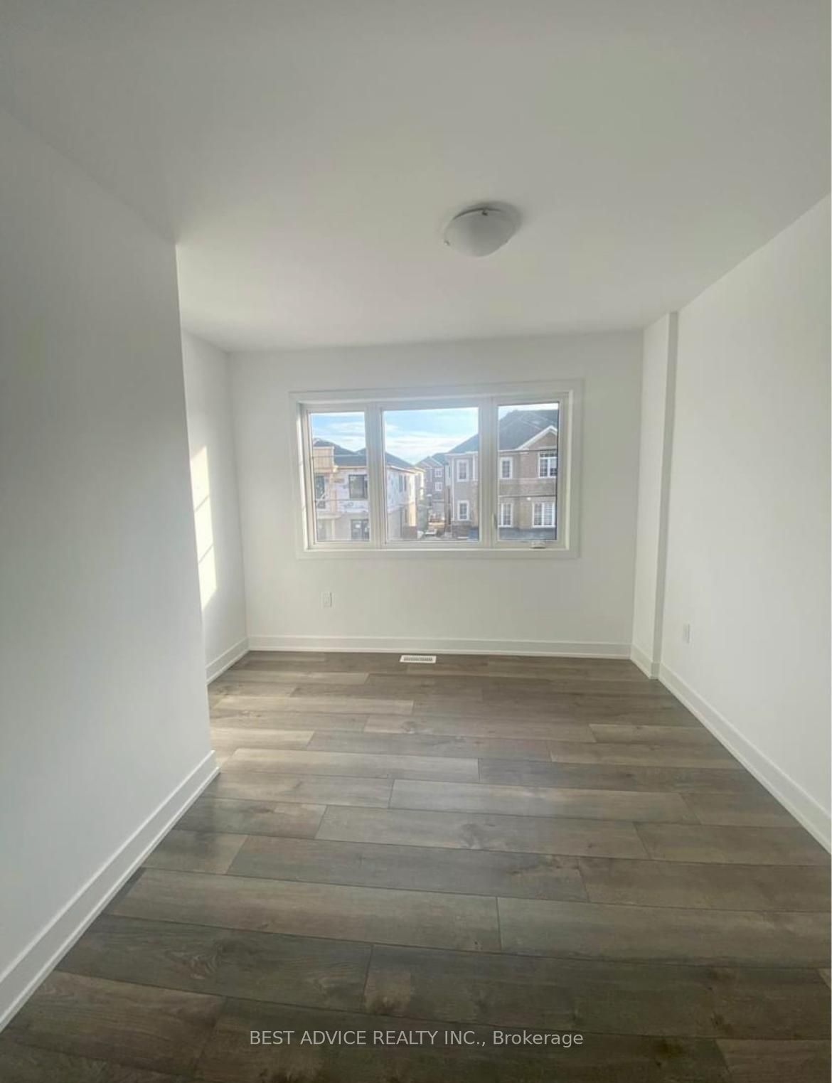 9 Pumpkin Corner Crescent Property Photo 6