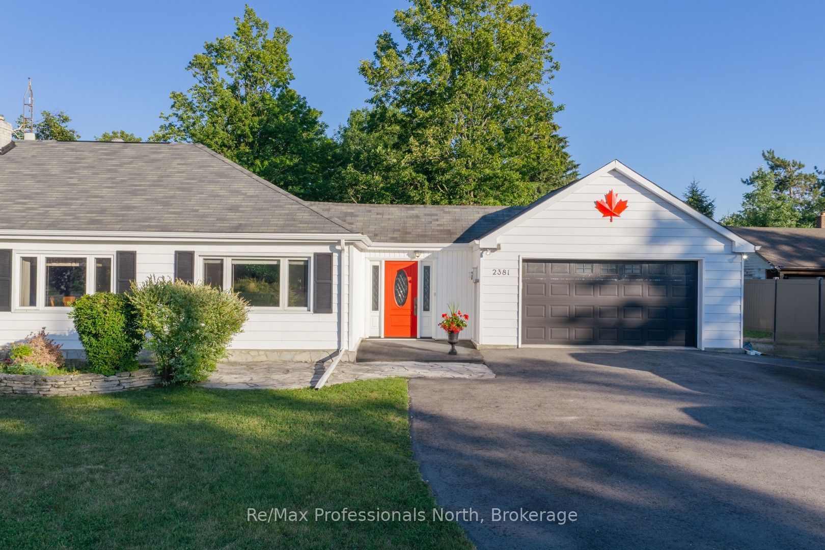 2381 11 Highway Property Photo 3
