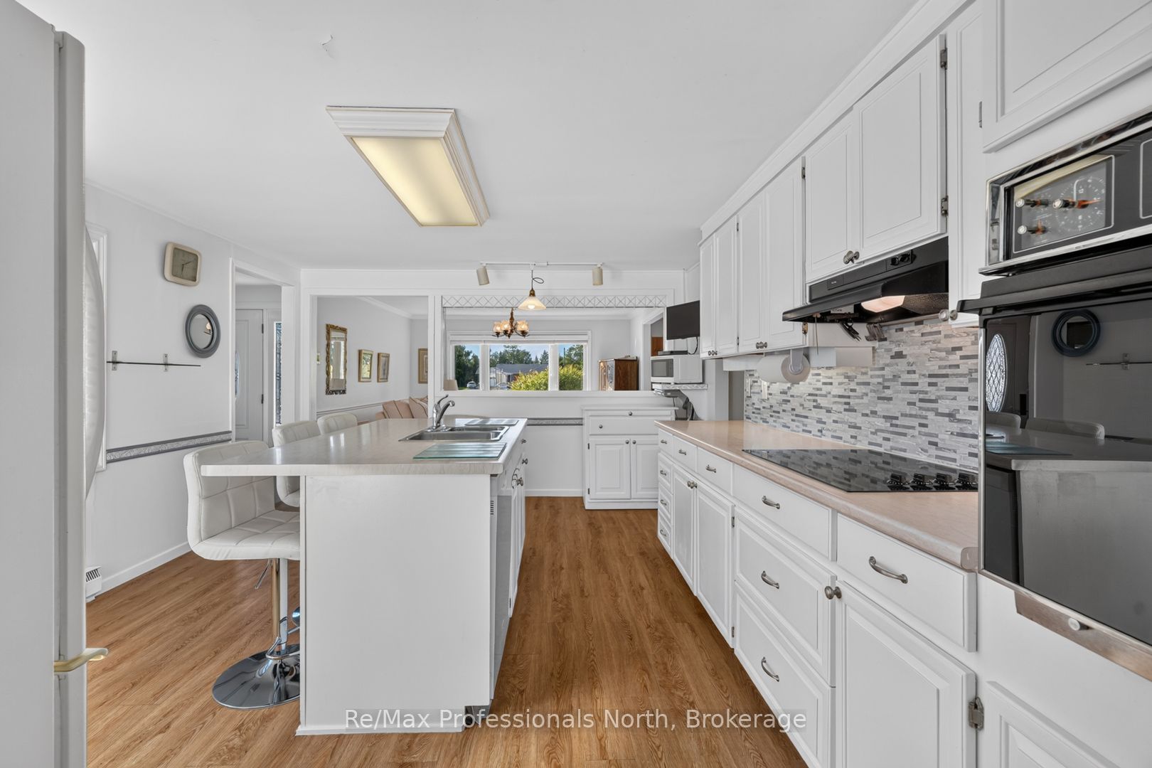 2381 11 Highway Property Photo 10