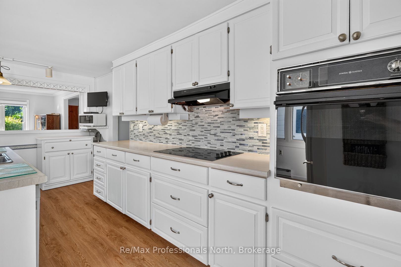 2381 11 Highway Property Photo 11