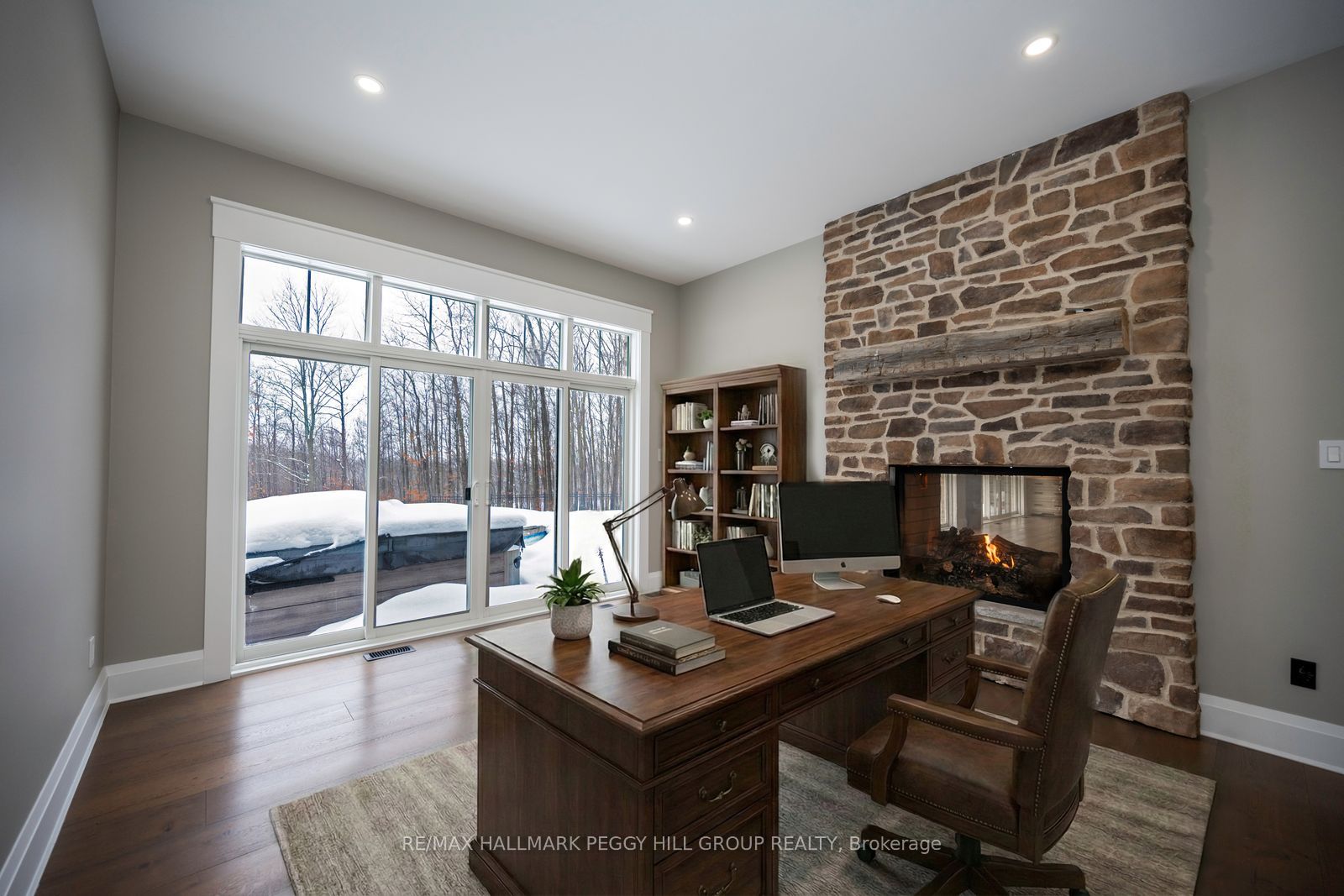 16 Heron Boulevard Property Photo 10