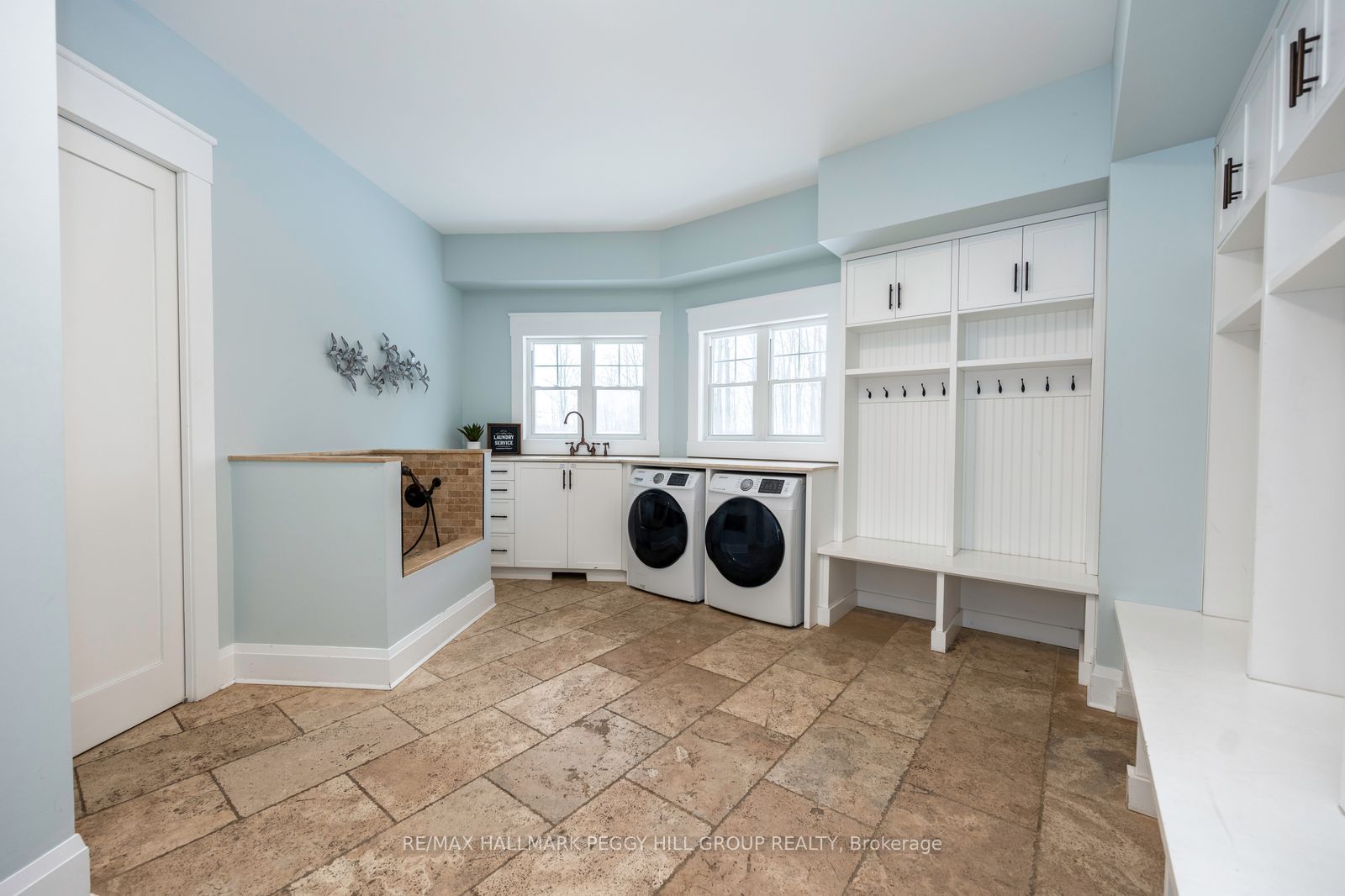 16 Heron Boulevard Property Photo 12