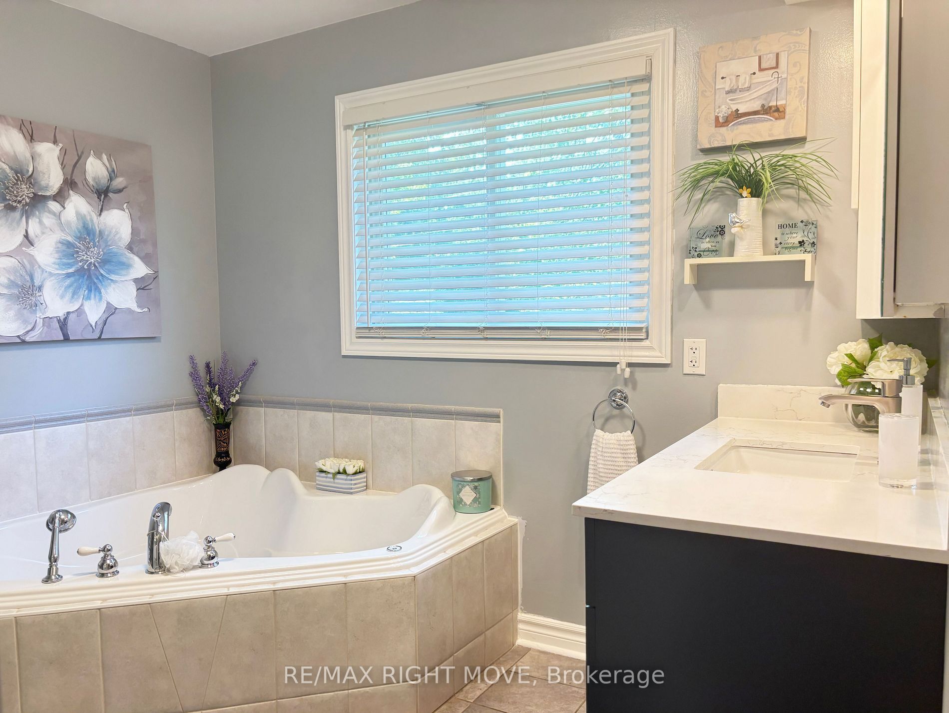 3705 Shadow Creek Road Property Photo 12