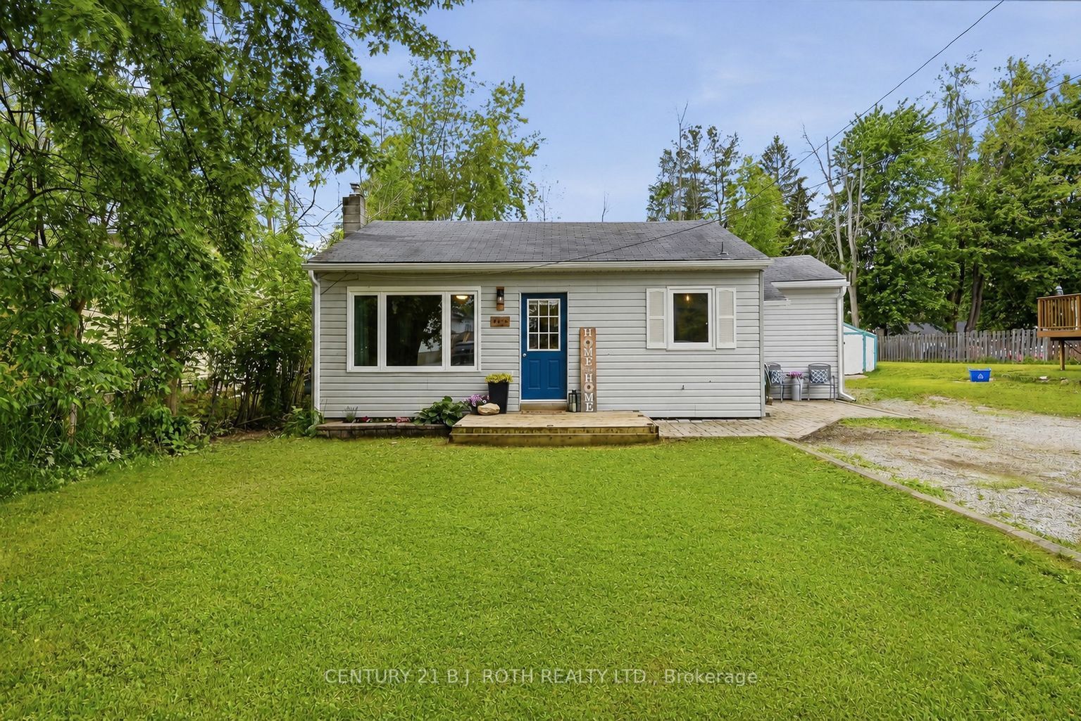 3408 Coronation Avenue Property Photo 1