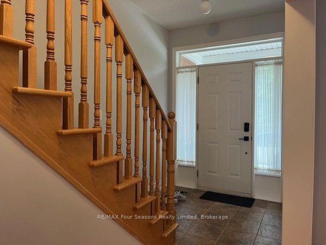 29 North Maple Street Property Photo 8