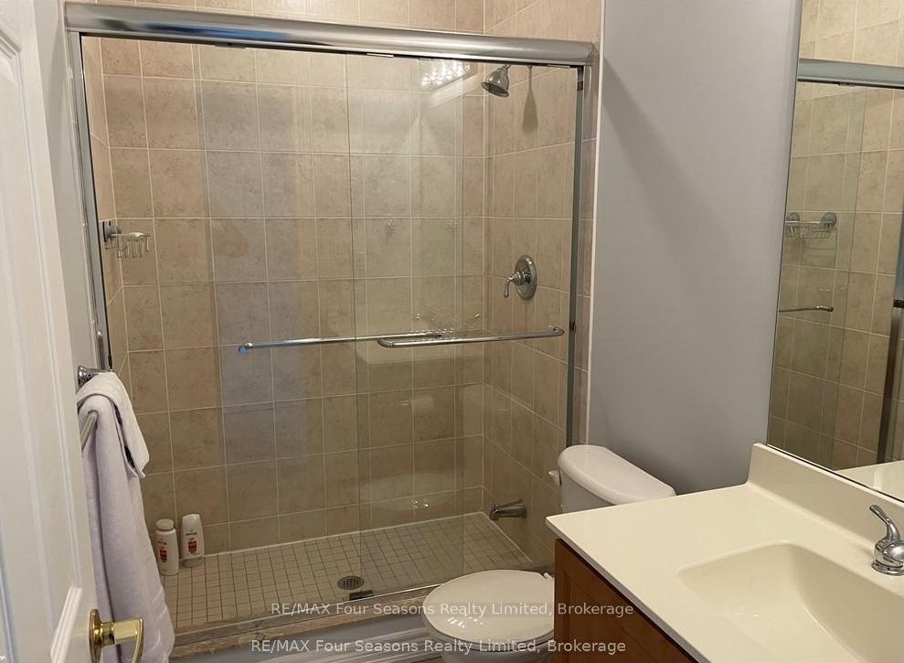 29 North Maple Street Property Photo 14