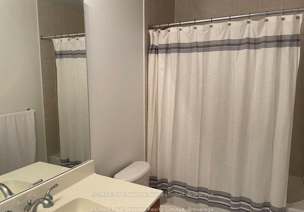 29 North Maple Street Property Photo 15