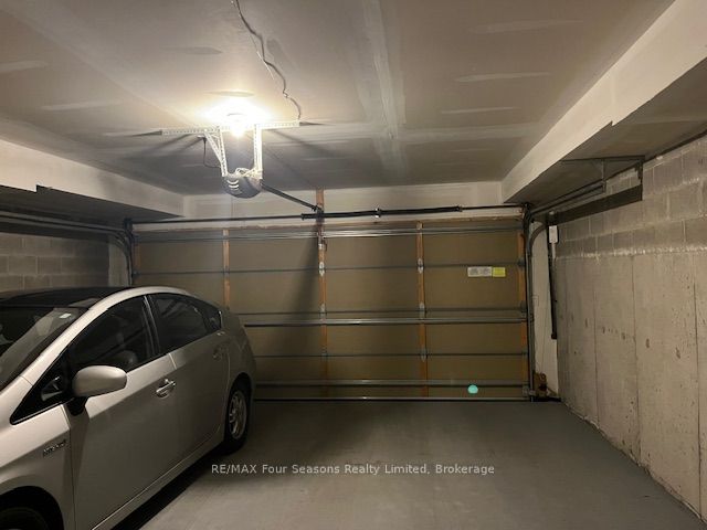 29 North Maple Street Property Photo 17