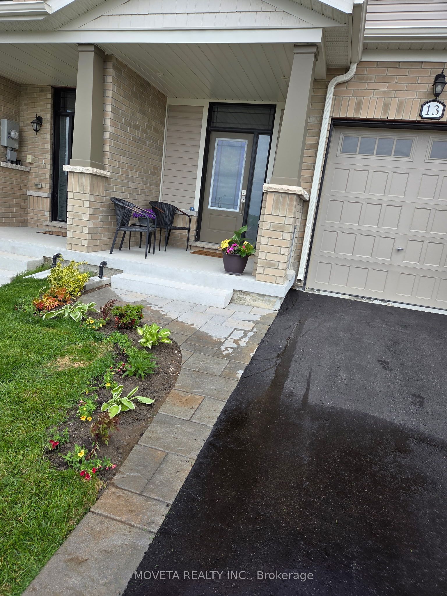 13 Milady Crescent Property Photo 2