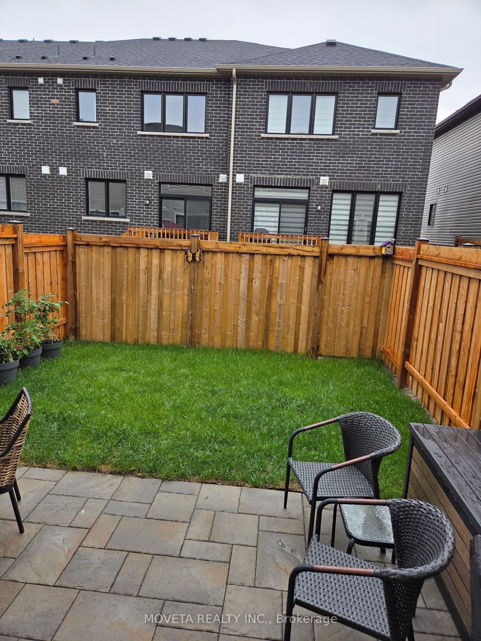 13 Milady Crescent Property Photo 3
