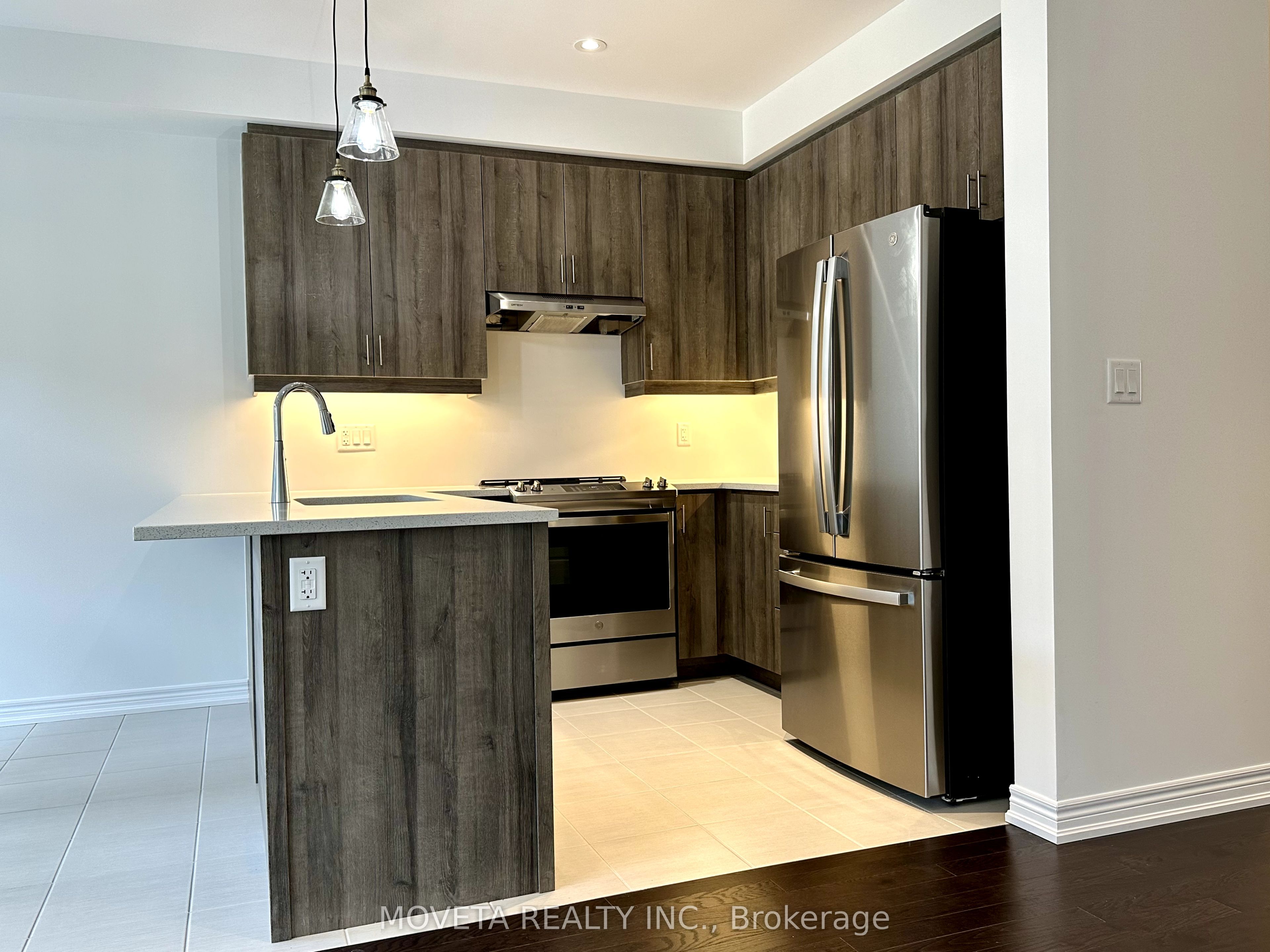 13 Milady Crescent Property Photo 16