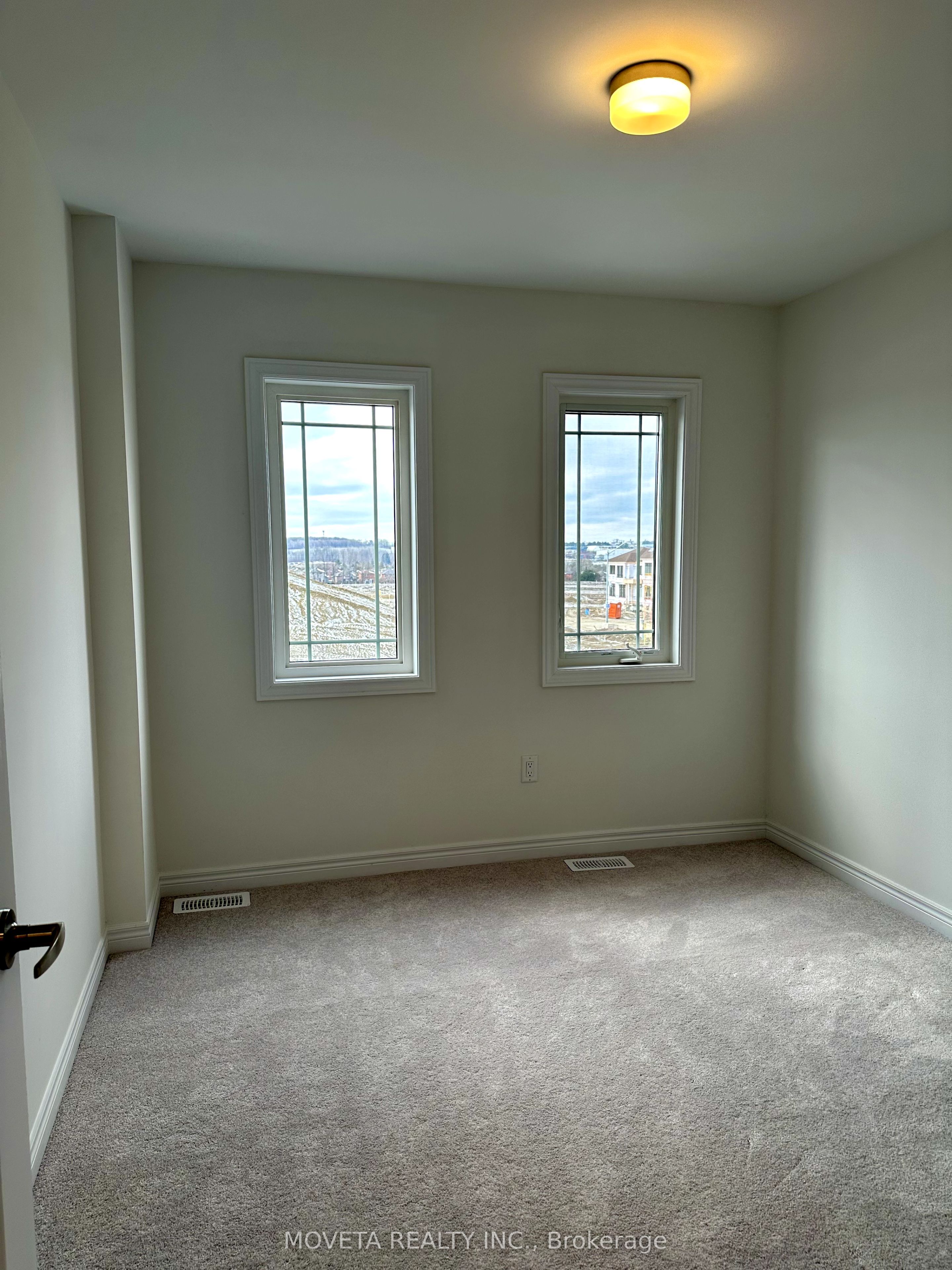13 Milady Crescent Property Photo 30