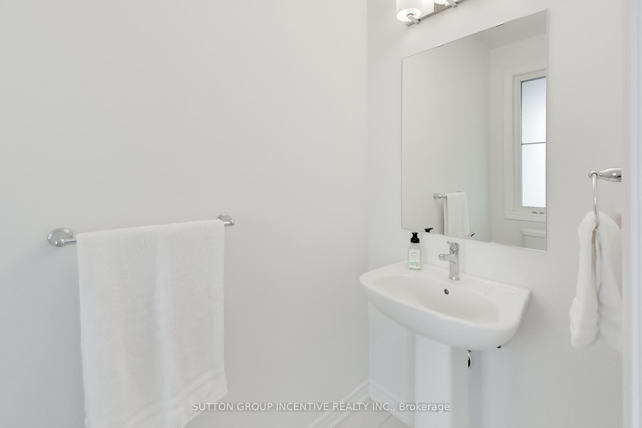 13 Abbey Crescent Property Photo 12