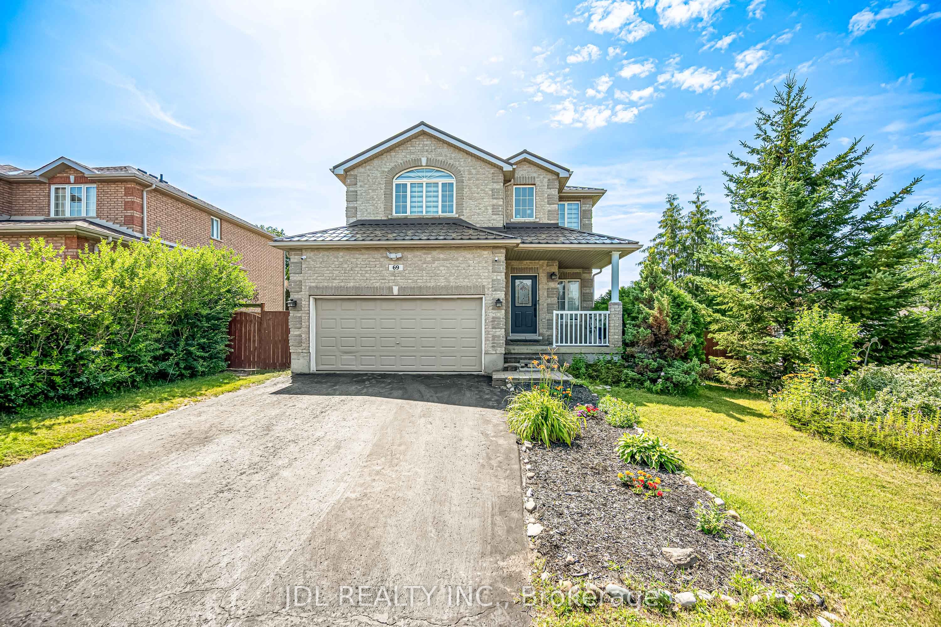 69 Summerset Drive Property Photo 1