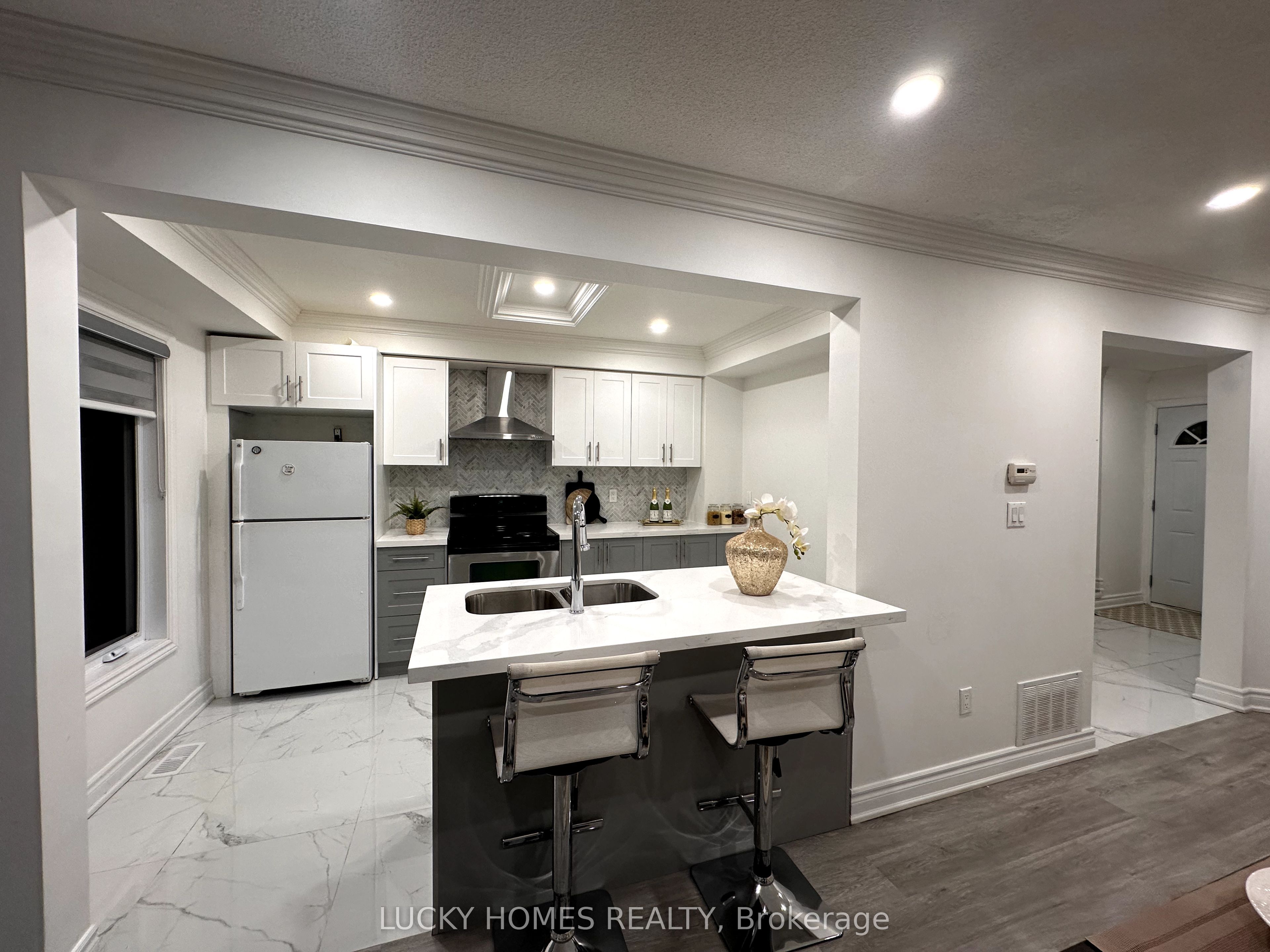 39 Laidlaw Drive Property Photo 5