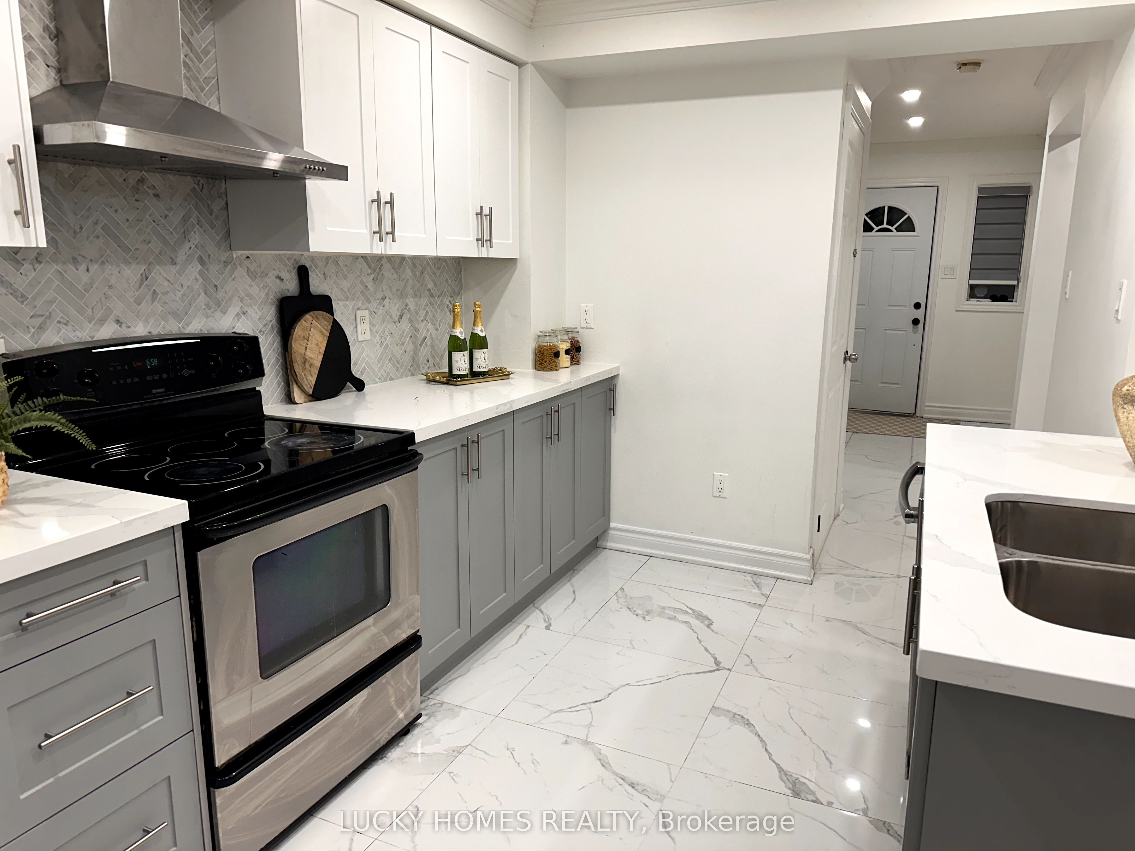 39 Laidlaw Drive Property Photo 6