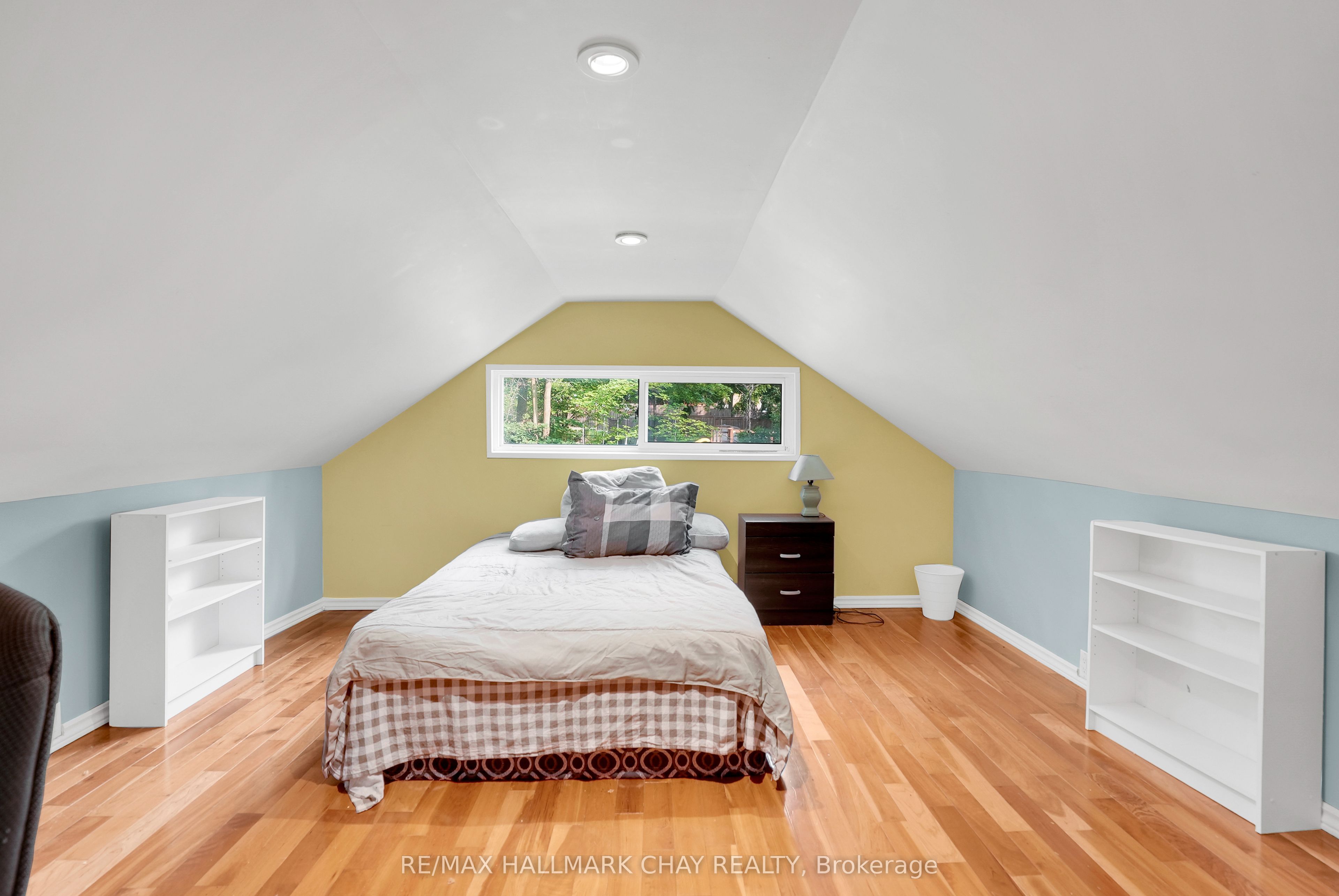 34 North Street N Property Photo 27