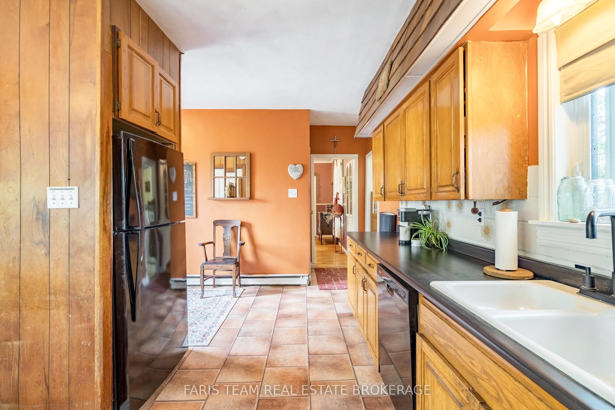 338 Gloucester Street Property Photo 7