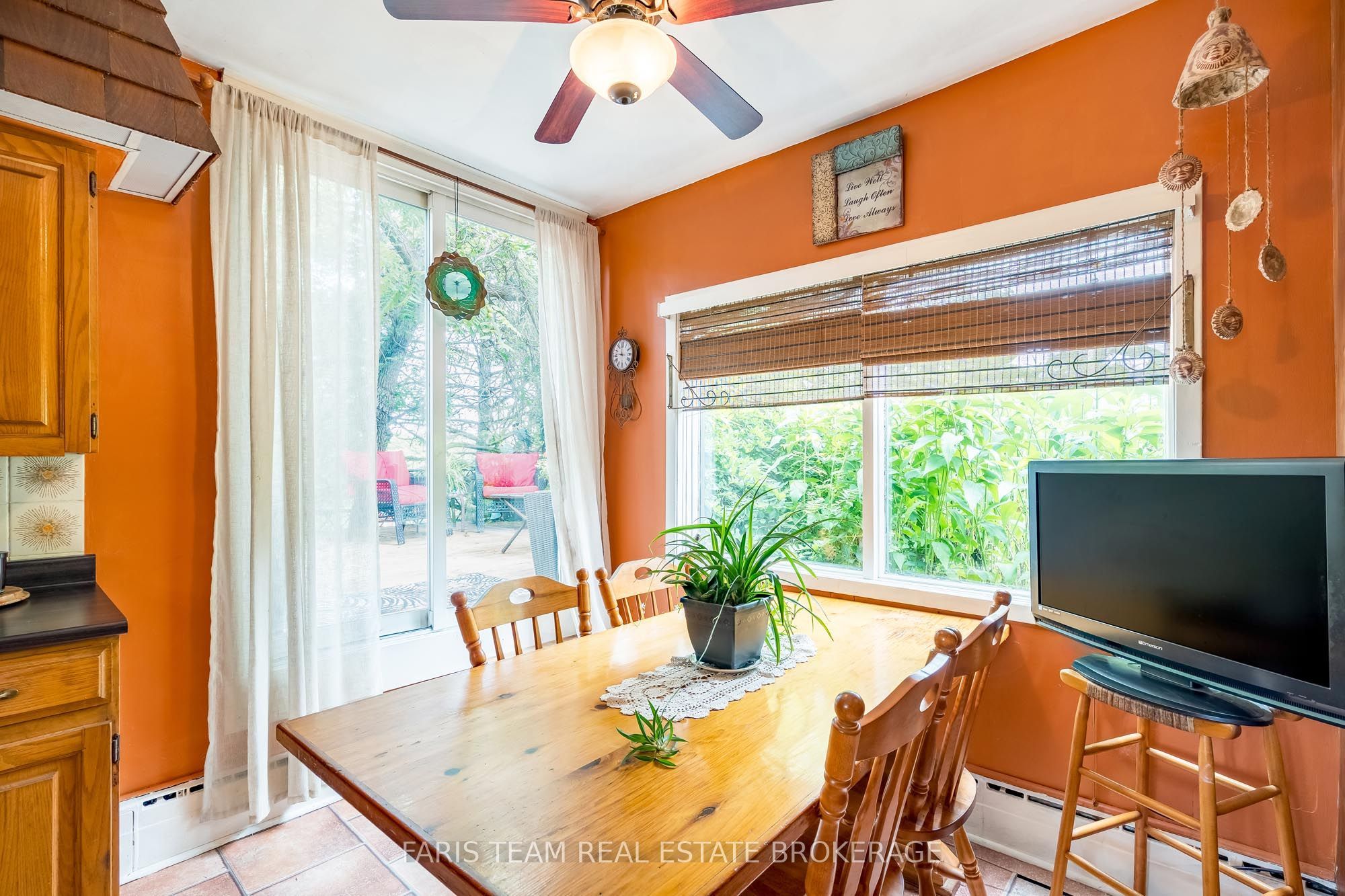 338 Gloucester Street Property Photo 9