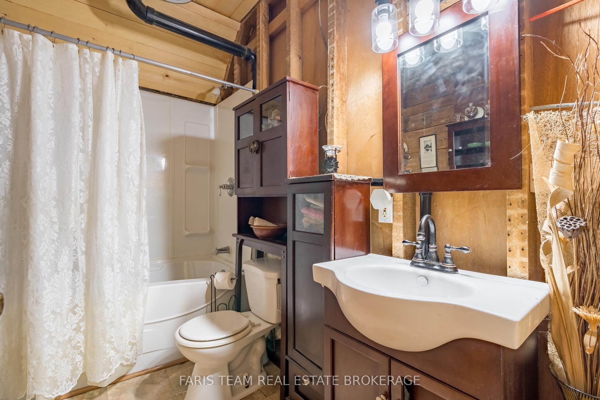 338 Gloucester Street Property Photo 20