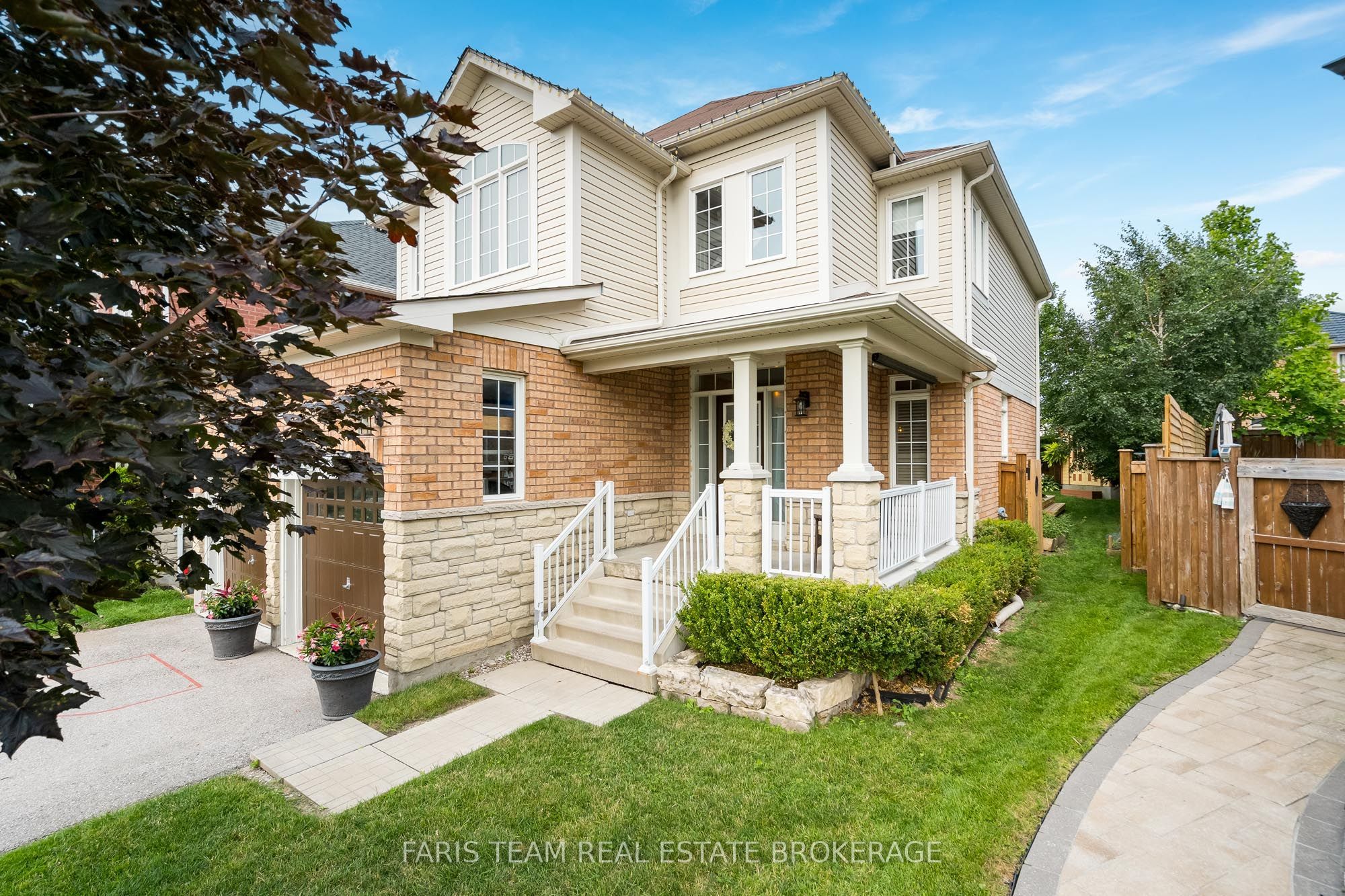 111 Monarchy Street Property Photo 3