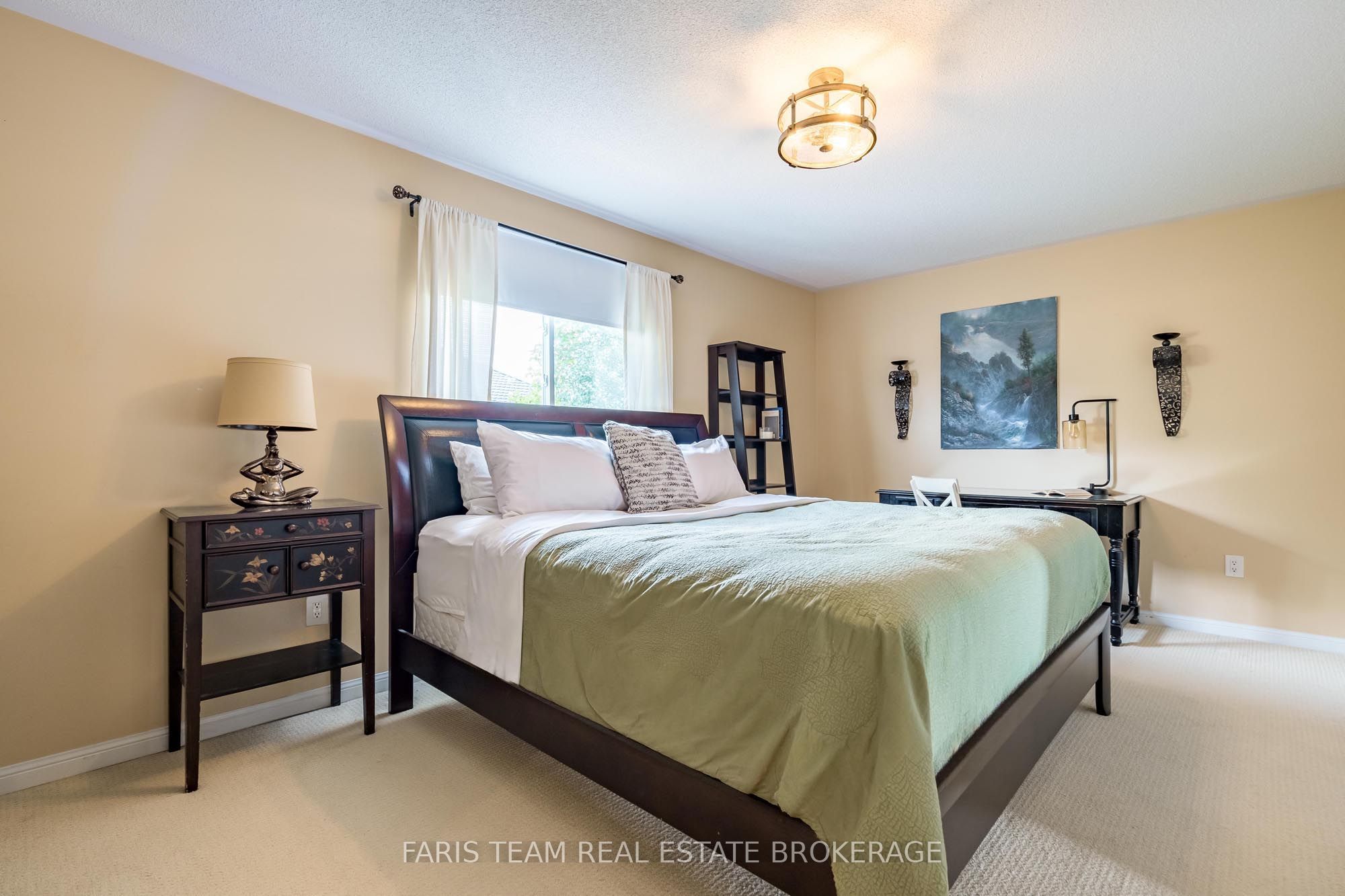 111 Monarchy Street Property Photo 18