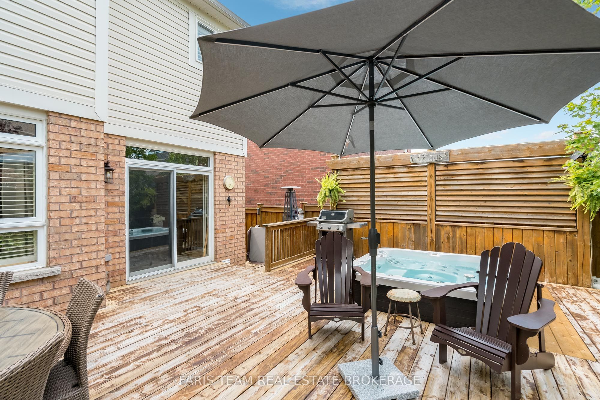 111 Monarchy Street Property Photo 30