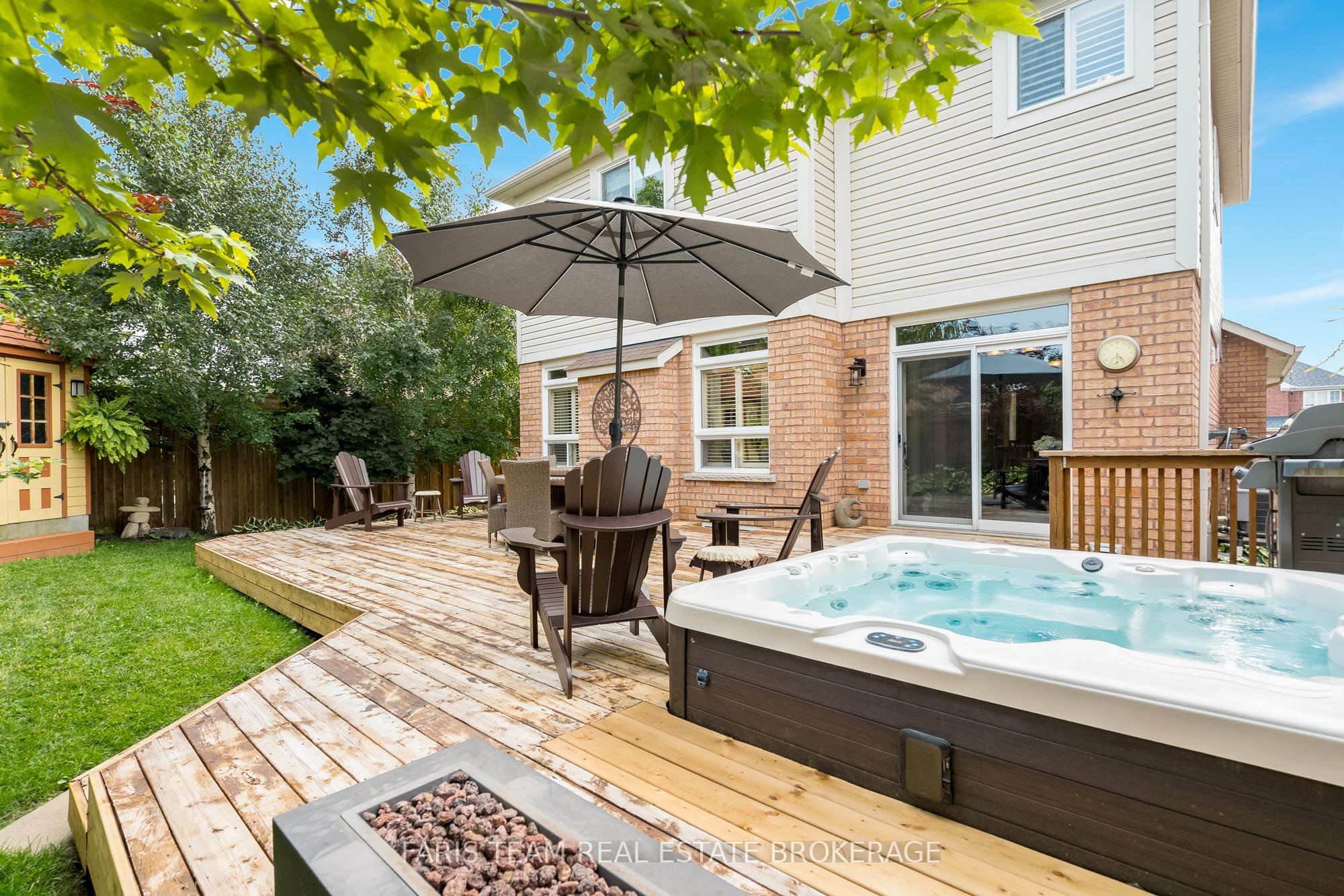 111 Monarchy Street Property Photo 32