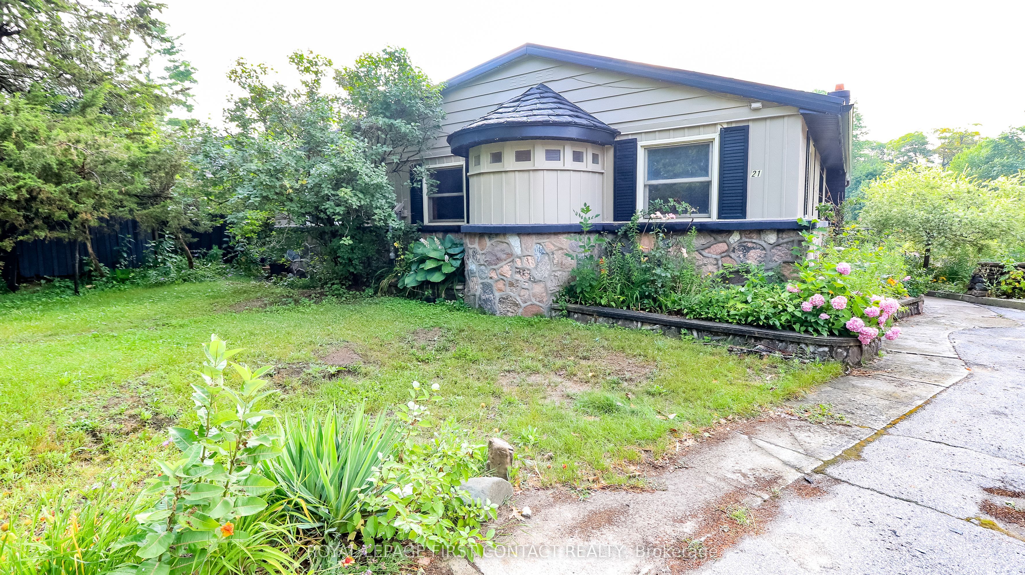 21 Sunnidale Road Property Photo 5