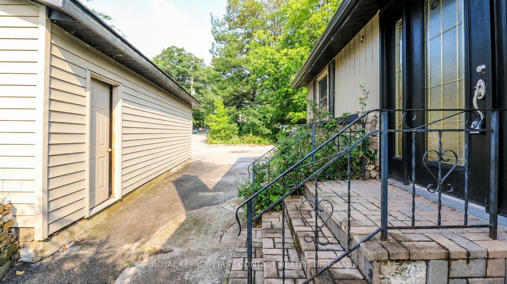 21 Sunnidale Road Property Photo 17
