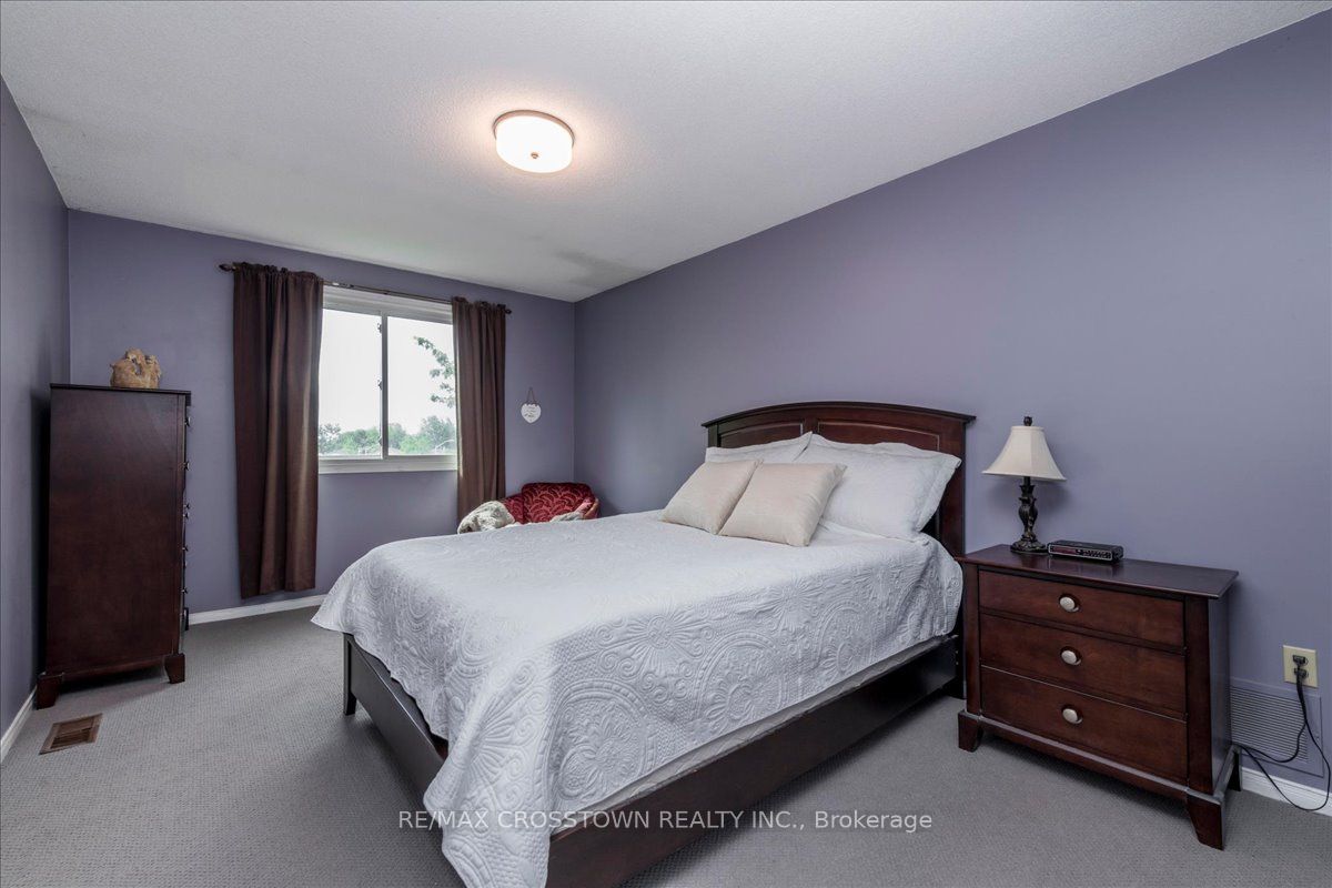 17 Knicely Road Property Photo 12