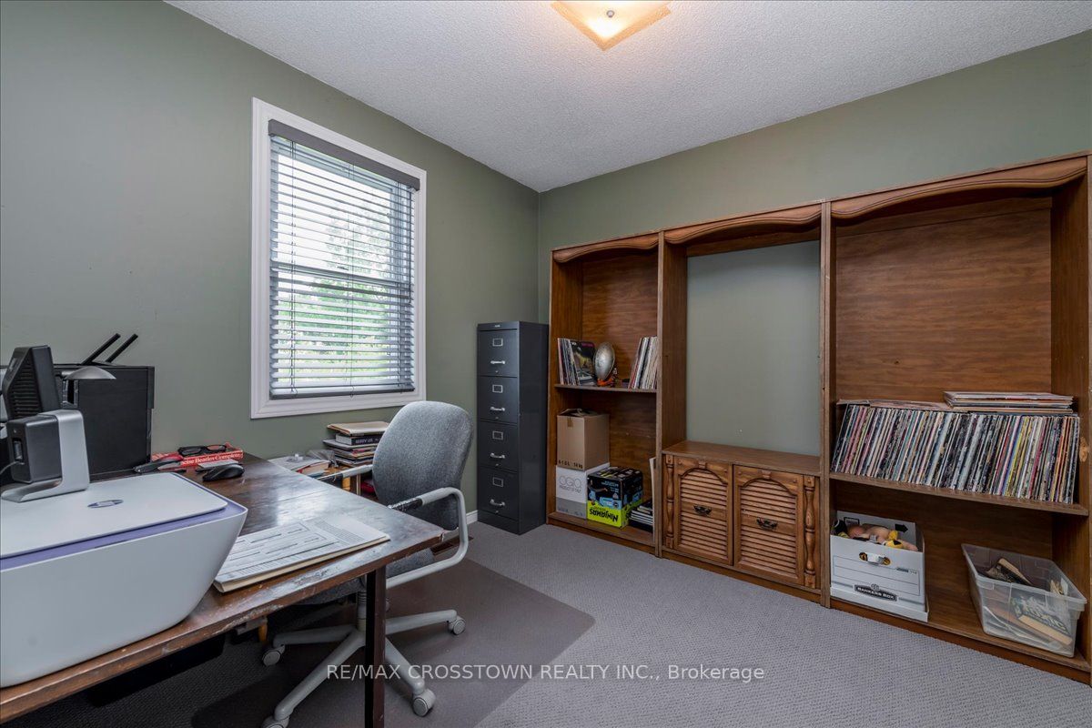 17 Knicely Road Property Photo 18