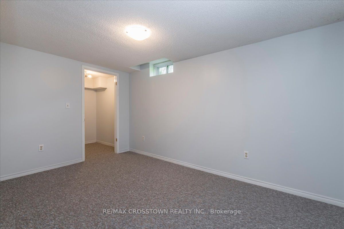 17 Knicely Road Property Photo 21
