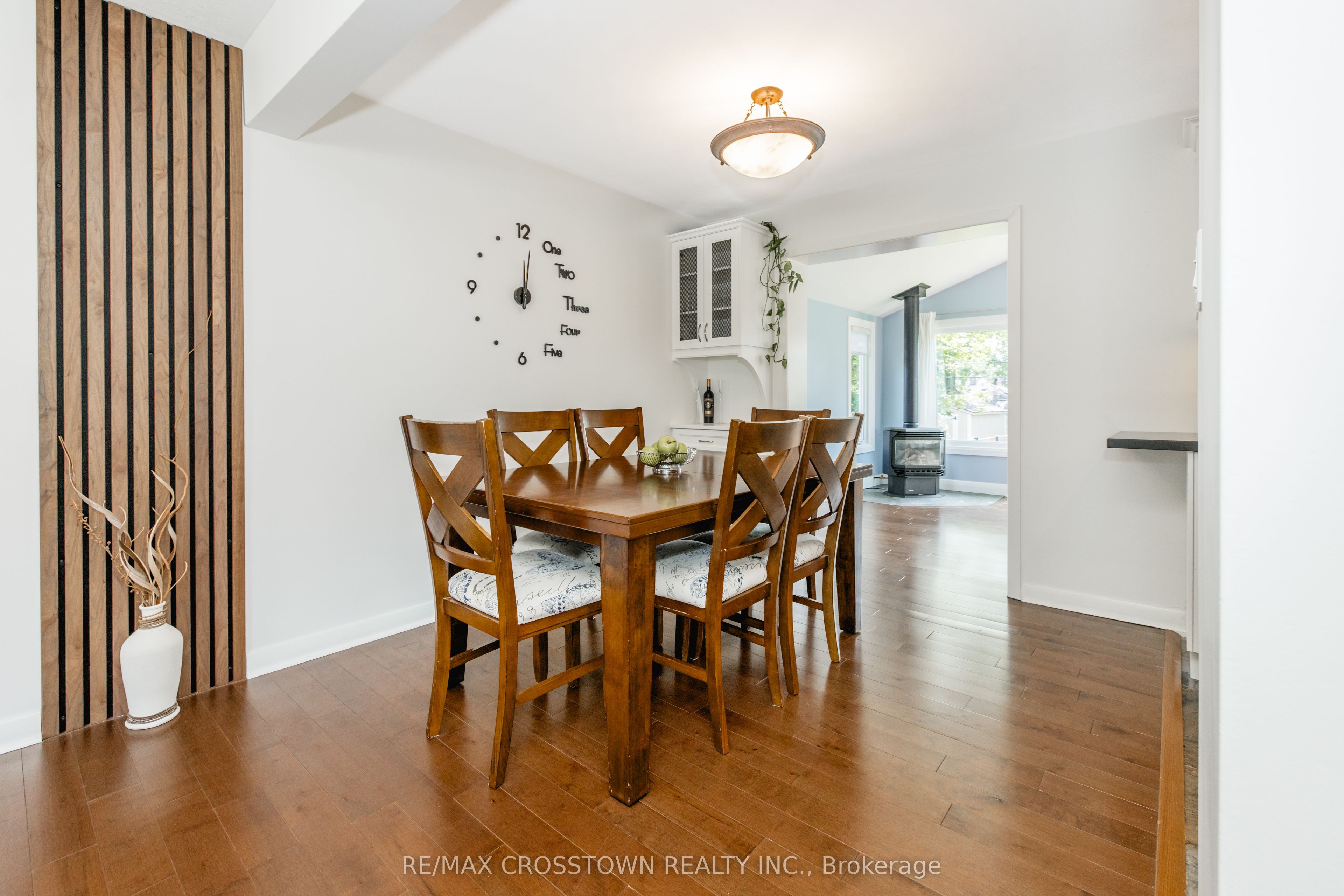 11 Castle Drive Property Photo 6